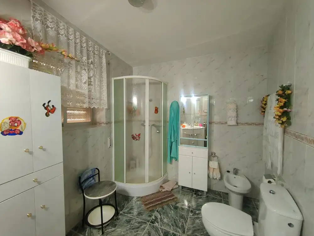 Bany de Casa o xalet en venda en Azután amb Calefacció i Traster