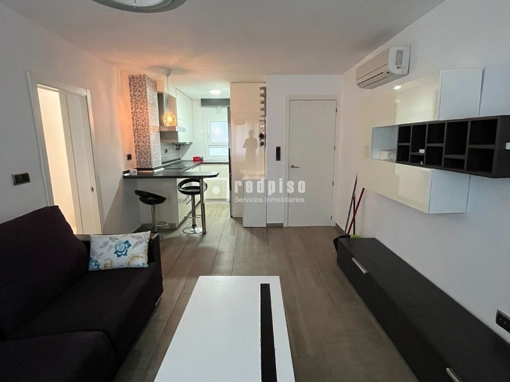 Living room of Flat for sale in  Madrid Capital  with Heating