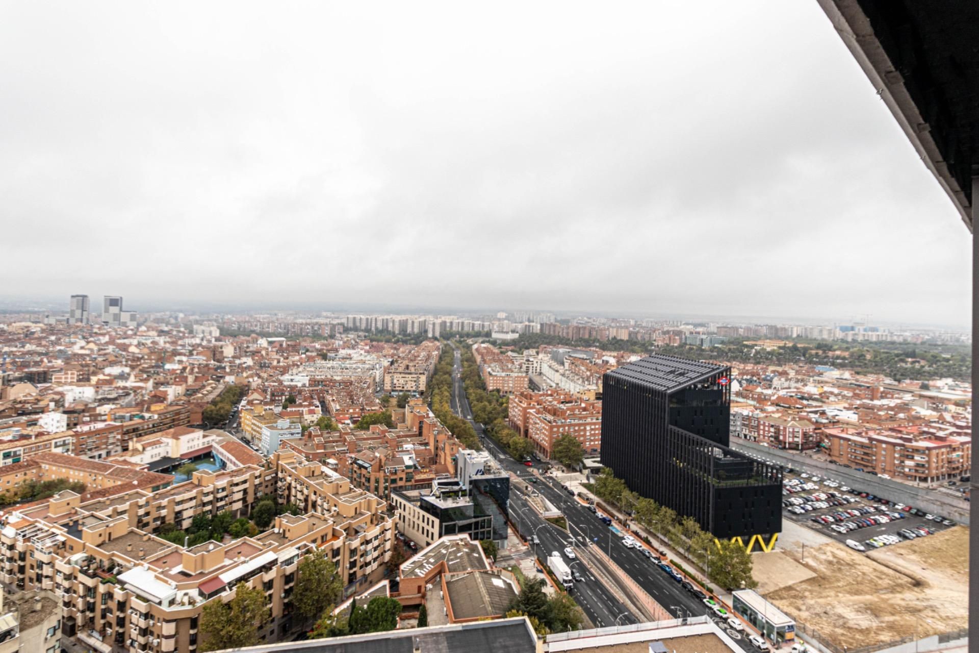 Exterior view of Flat to rent in  Madrid Capital  with Air Conditioner, Heating and Parquet flooring