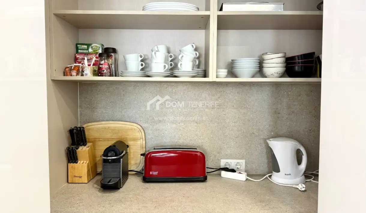 Cocina de Piso en venta en Adeje con Terraza, Piscina y Amueblado