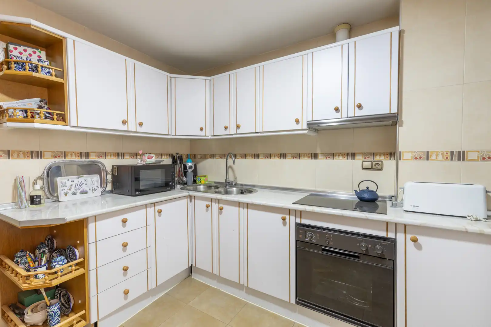 Kitchen of Flat for sale in Ronda