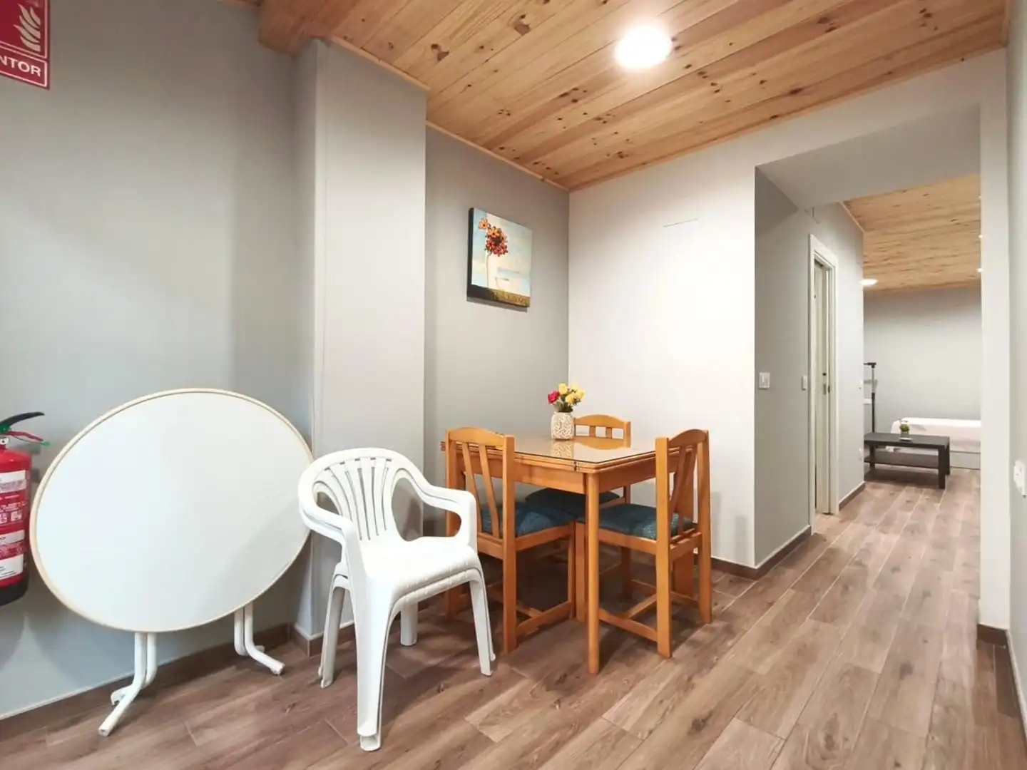 Menjador de Apartament en venda en Hervás amb Aire condicionat i Moblat