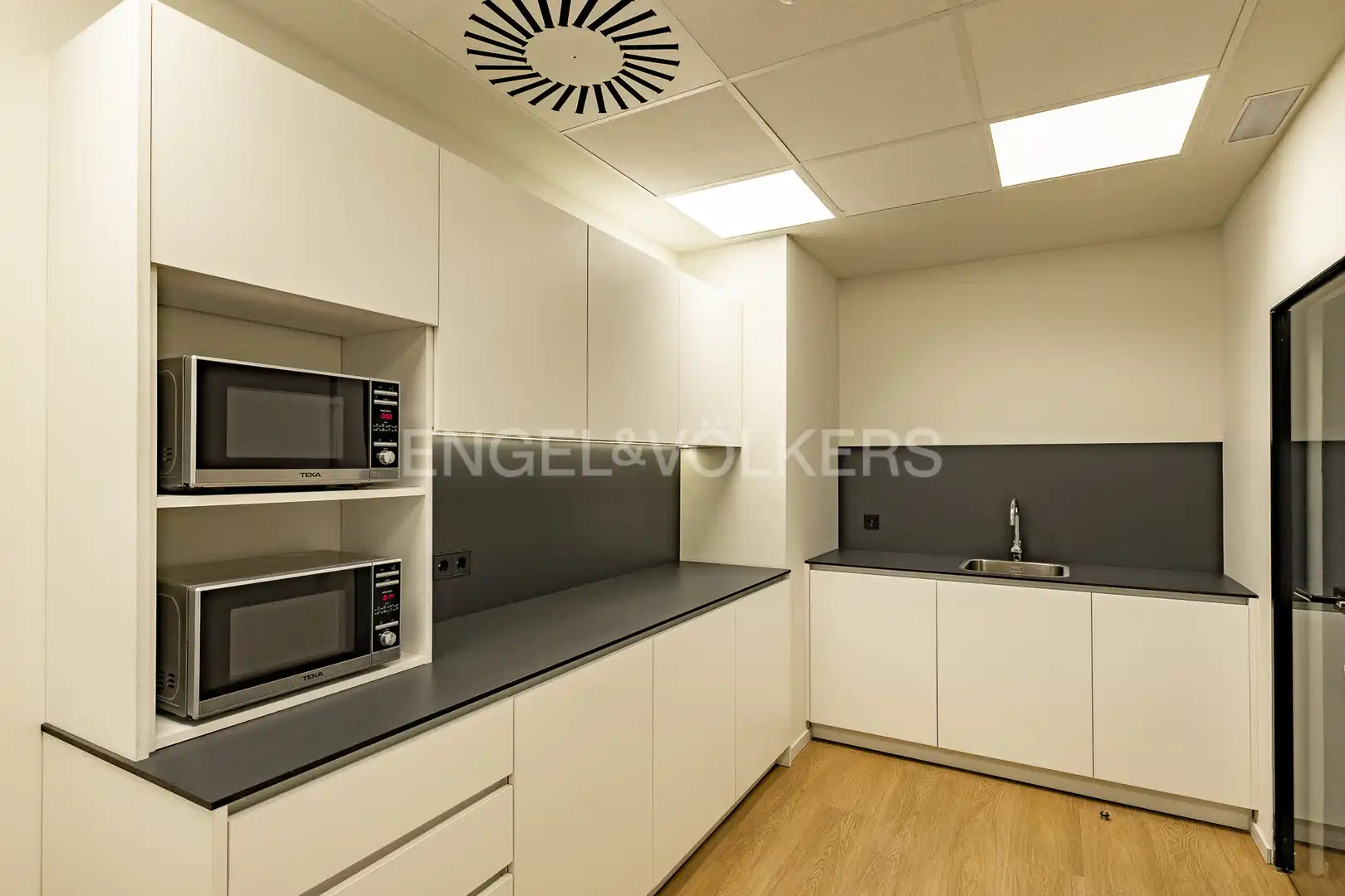 Office space with lift to rent in Zona Industrial, imagen 14
