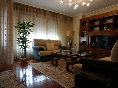 Living room of Flat for sale in Arrigorriaga  with Heating, Terrace and Storage room