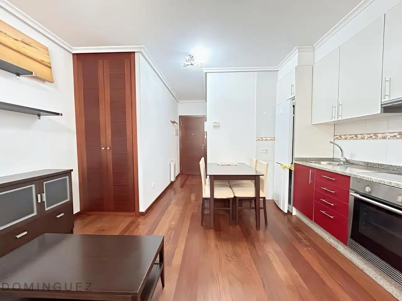 Vista exterior de Estudio en venta en Vigo  con Calefacción y Amueblado