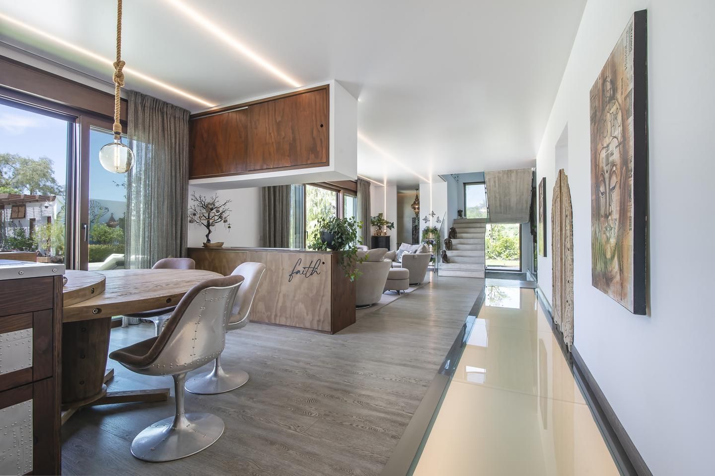 Living room of House or chalet for sale in Benahavís  with Air Conditioner, Private garden and Terrace