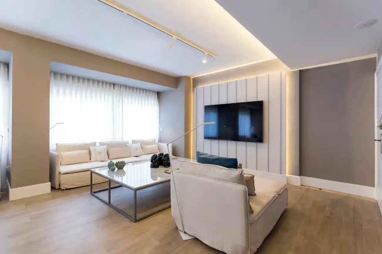 Sala d'estar de Apartament de lloguer en Alicante / Alacant amb Aire condicionat, Calefacció i Parquet