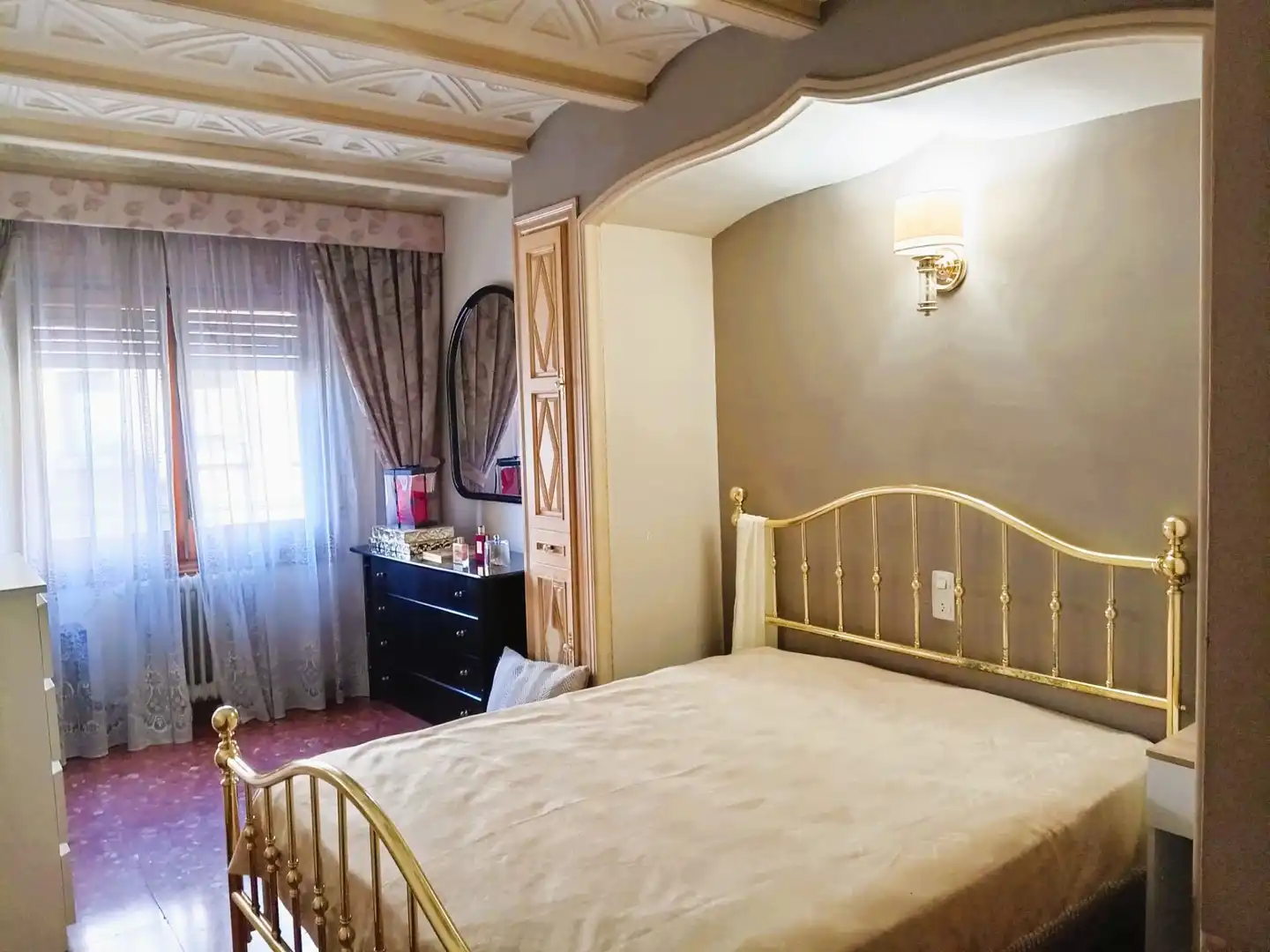 Piso con ascensor en venta en Pujada del Castell, imagen 6