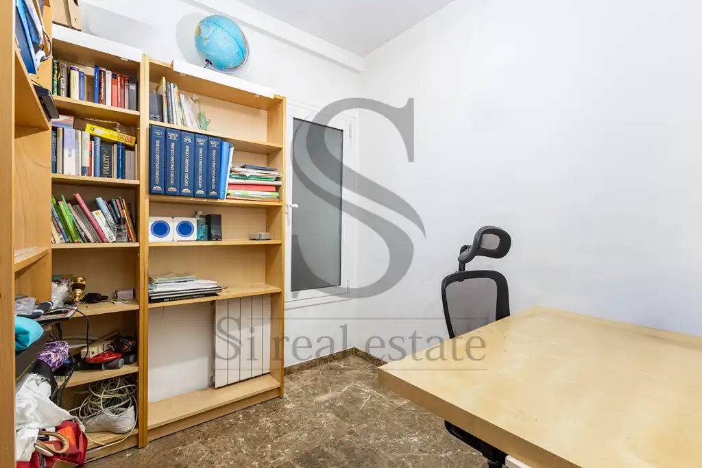 Flat for sale in Barcelona  with Air Conditioner, Heating and Terrace
