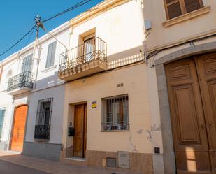 Vista exterior de Casa o xalet en venda en Vilassar de Mar amb Aire condicionat i Terrassa