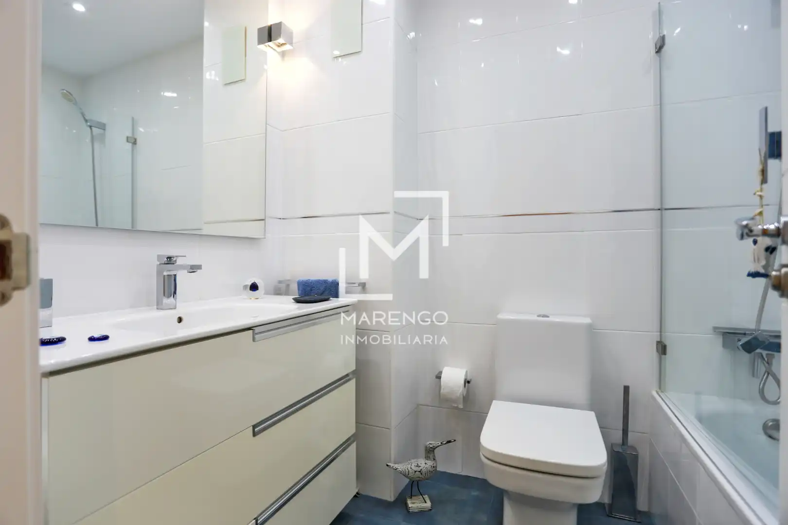Badezimmer von Wohnung zur Miete in Sitges mit Klimaanlage, Heizung und Parkett