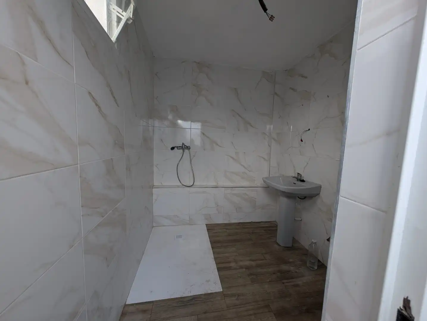 Bathroom of Houses for sale in Alcaudete