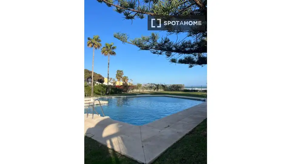 Piscina de Apartament per a compartir en Mijas amb Aire condicionat, Terrassa i Moblat