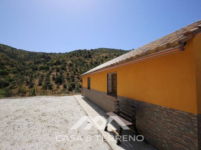 Casa-chalet en Venta en Poligono 3 - Parcela 182 - Rivero en Totalán