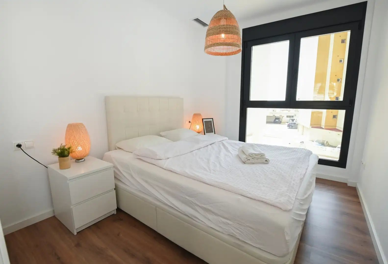 Dormitori de Apartament en venda en Calpe / Calp amb Aire condicionat, Terrassa i Traster