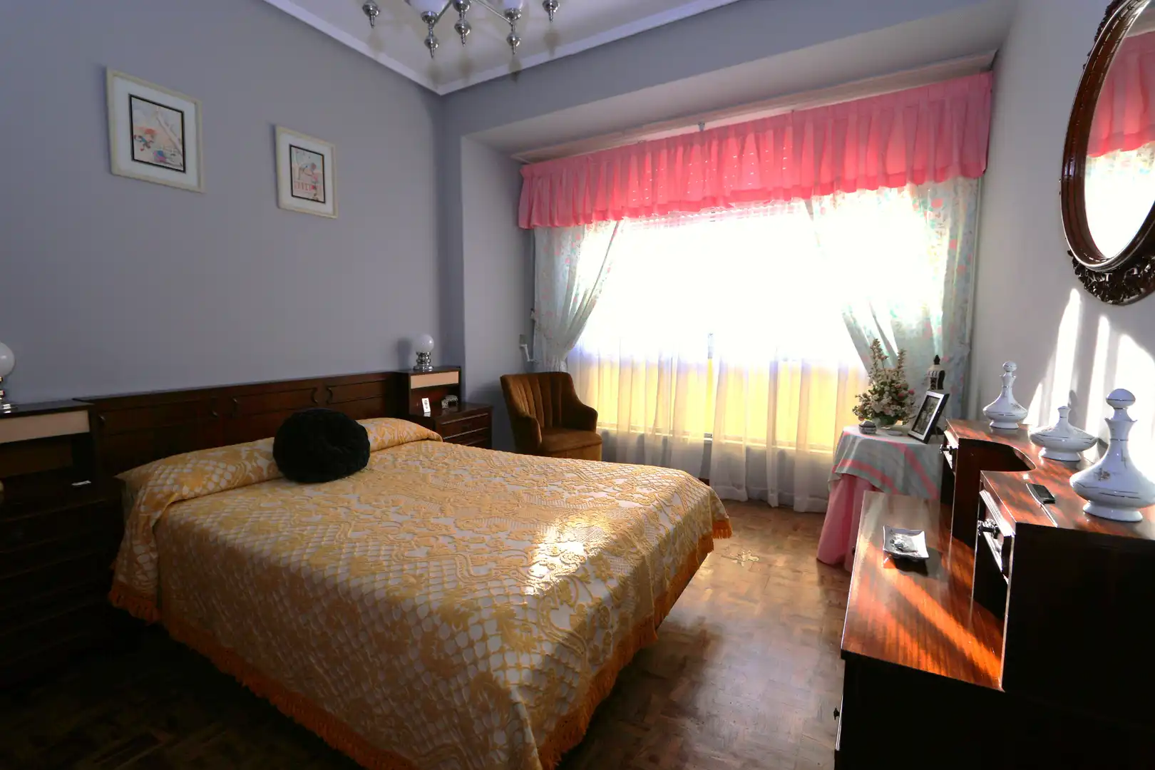 Habitación de Casa adosada en venta en Malpica de Bergantiños con Trastero, Amueblado y Balcón