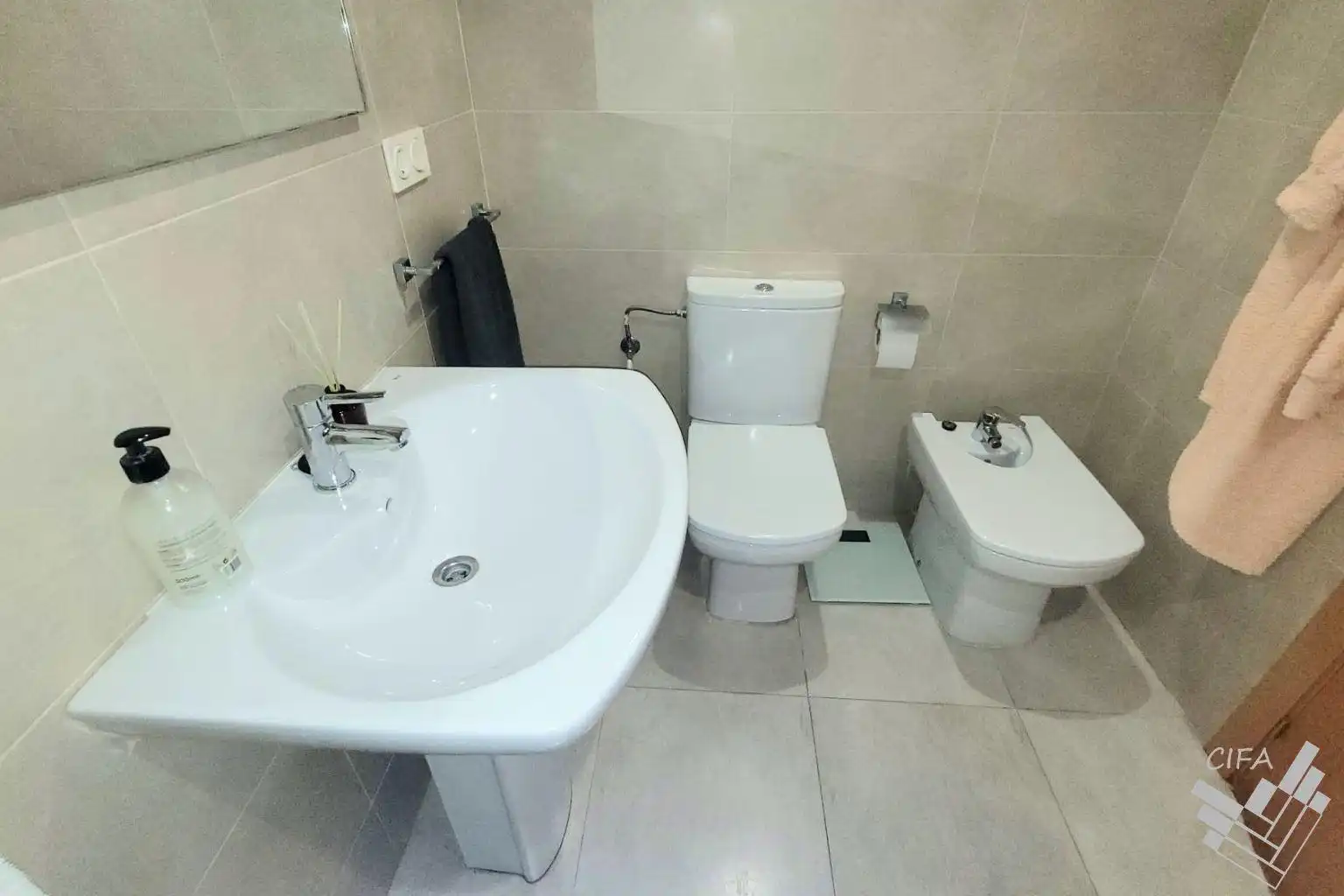Bathroom of Flat for sale in Vinaròs  with Air Conditioner, Terrace and Furnished