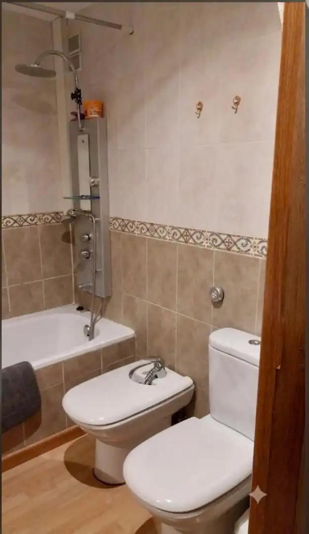 Bany de Pis en venda en Tarragona amb Aire condicionat