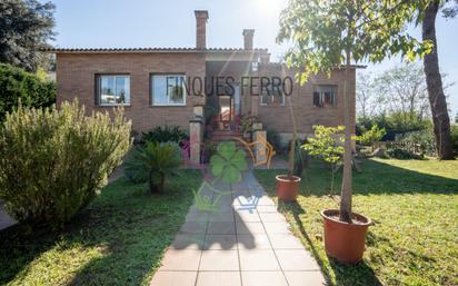 Vista exterior de Casa o xalet en venda en L'Ametlla del Vallès amb Aire condicionat, Calefacció i Jardí privat