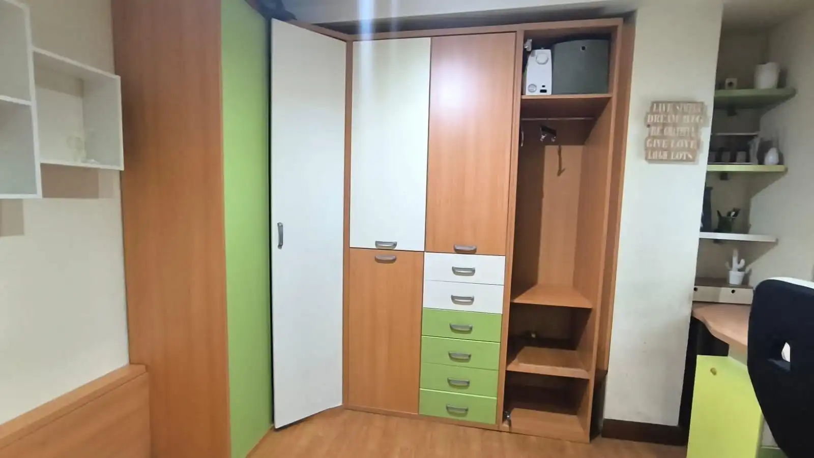 Schlafzimmer von Wohnung zum Verkauf in Bilbao  mit Heizung, Balkon und Whirlpool