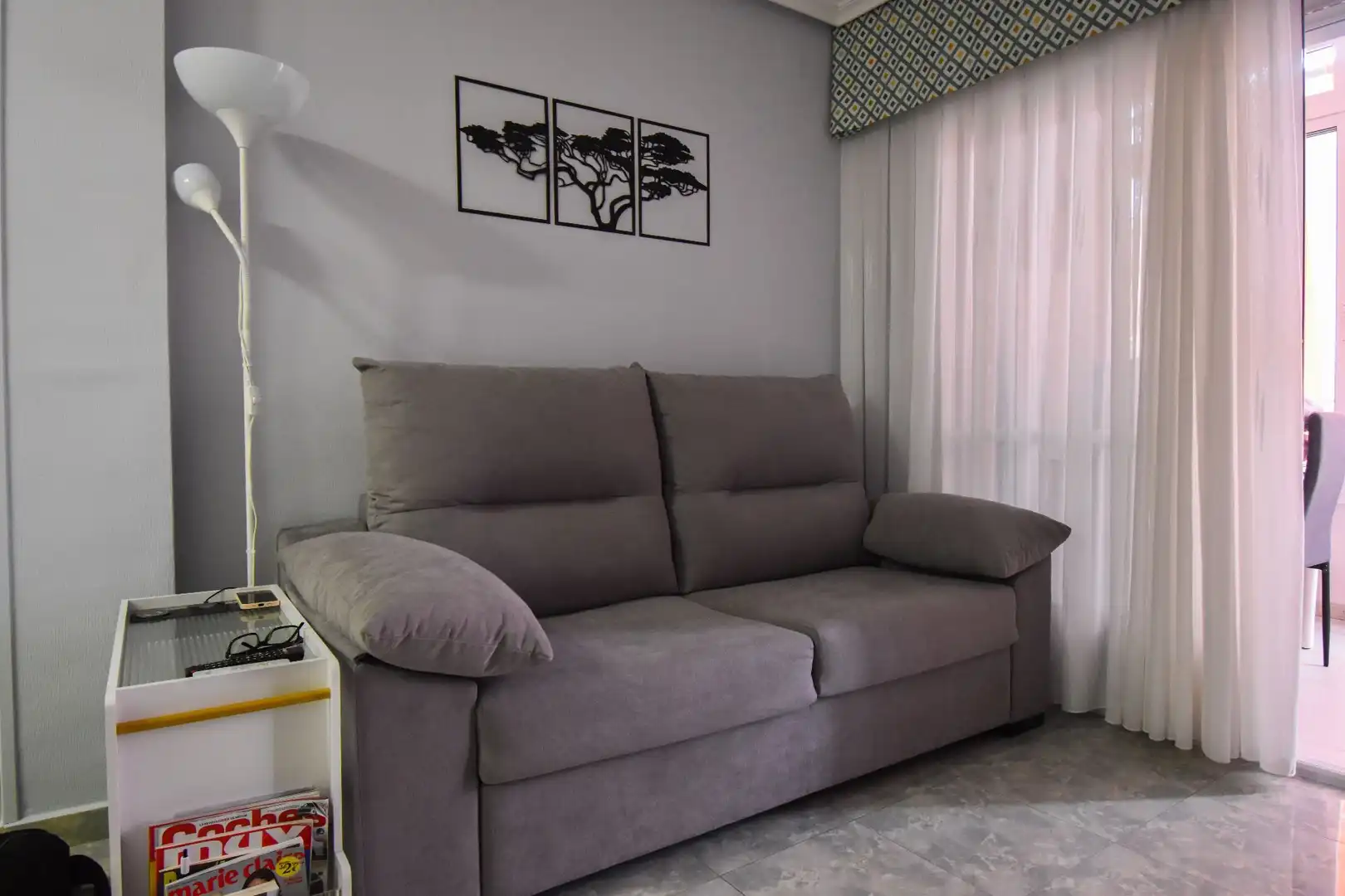 Sala de estar de Apartamento de alquiler en Santa Pola con Aire acondicionado, Calefacción y Terraza