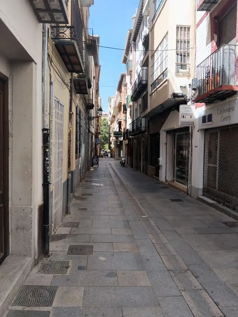 Vista exterior de Pis de lloguer en Granada amb Moblat