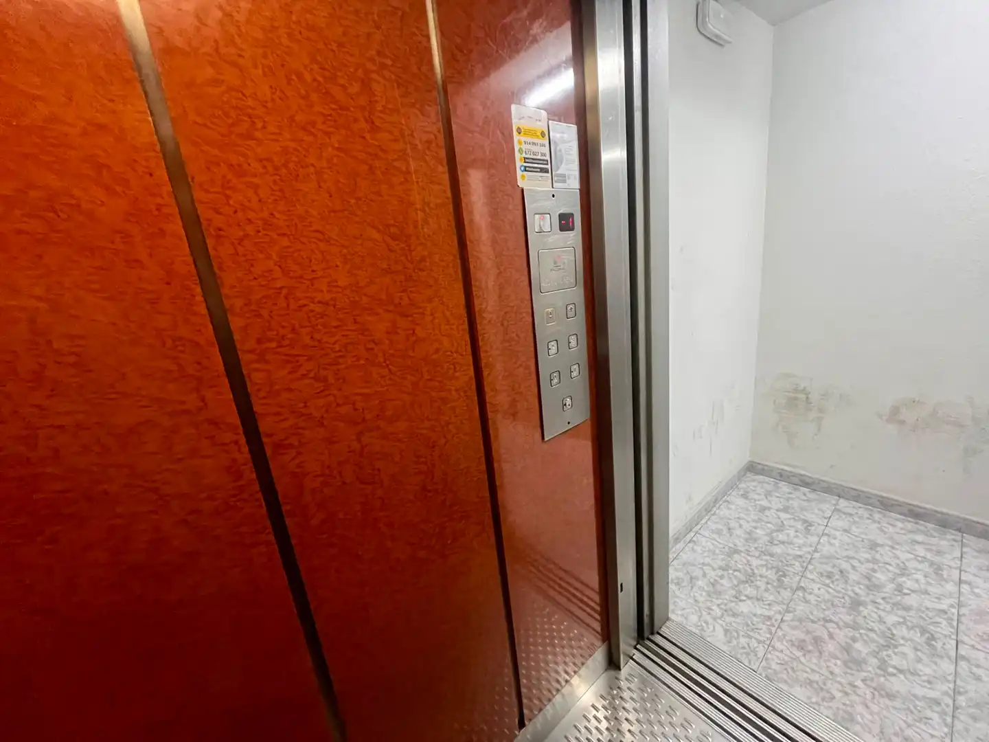 Flat for sale in Fuenlabrada  with Air Conditioner, Heating and Balcony