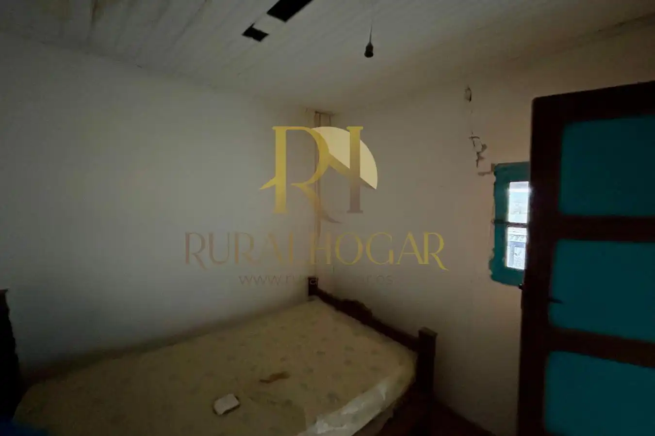 Habitación de Casa adosada en venta en Llamas de la Ribera con Terraza