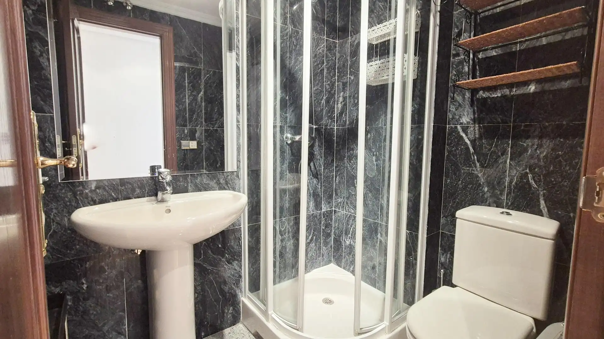 Baño de Piso en venta en Salamanca con Calefacción y Amueblado