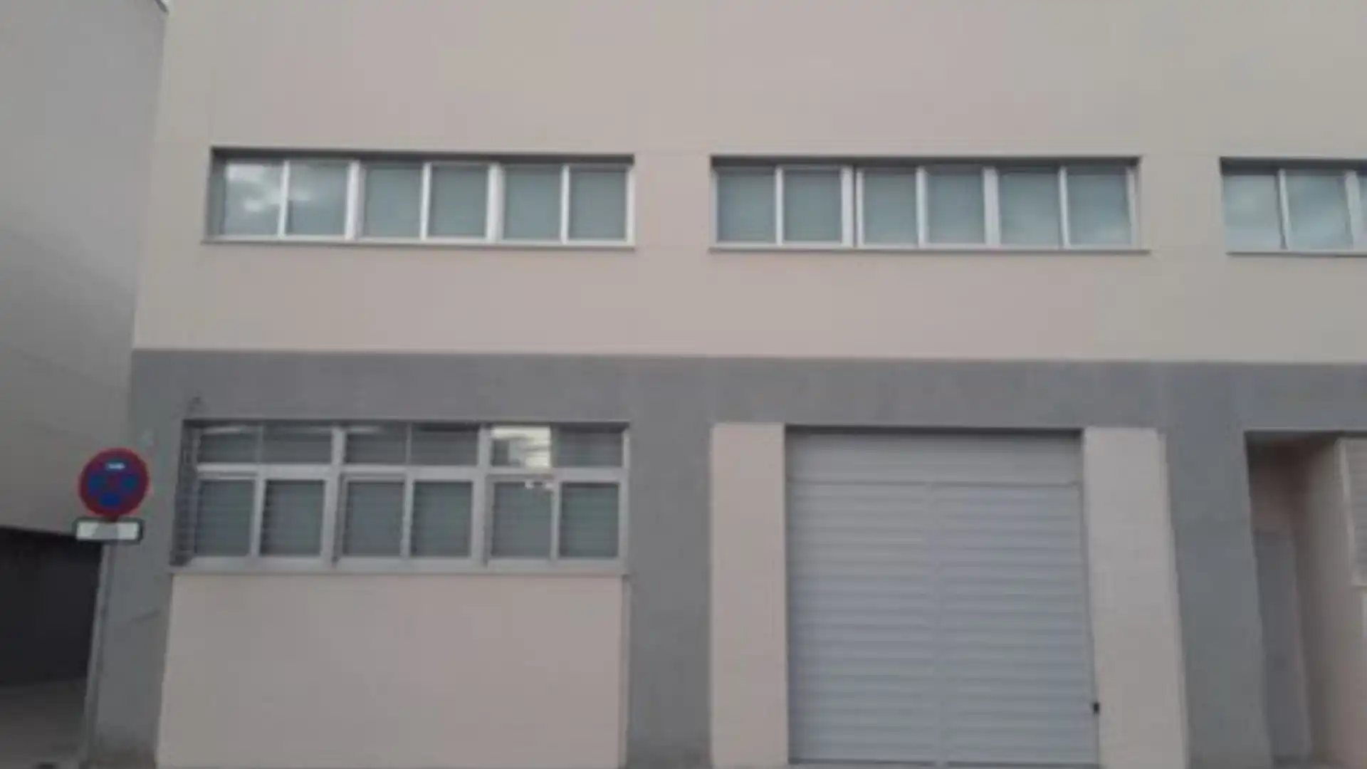 Vista exterior de Local de alquiler en Sanlúcar la Mayor