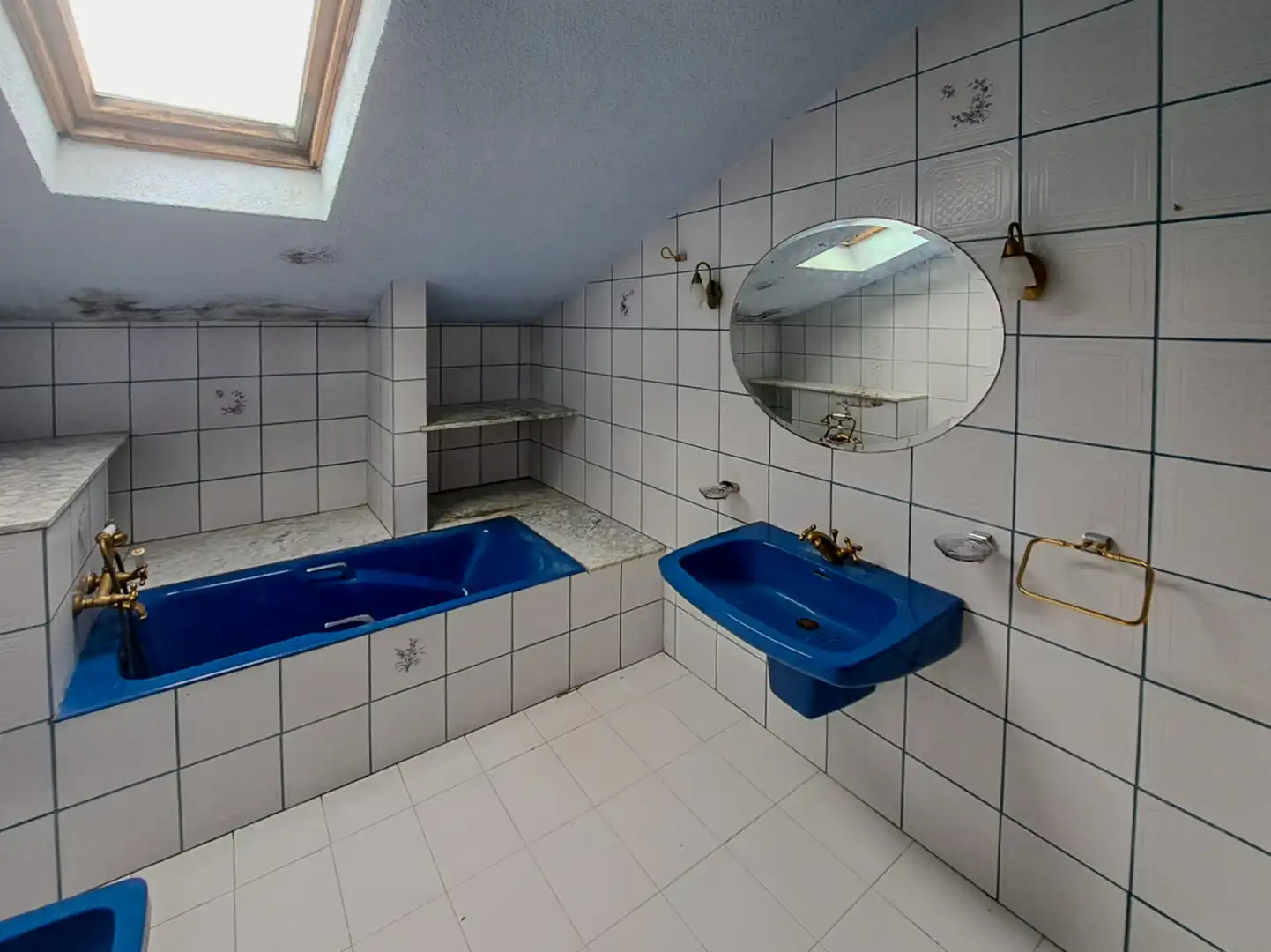 Bathroom of Houses for sale in Castrillón  with Heating, Private garden and Parquet flooring