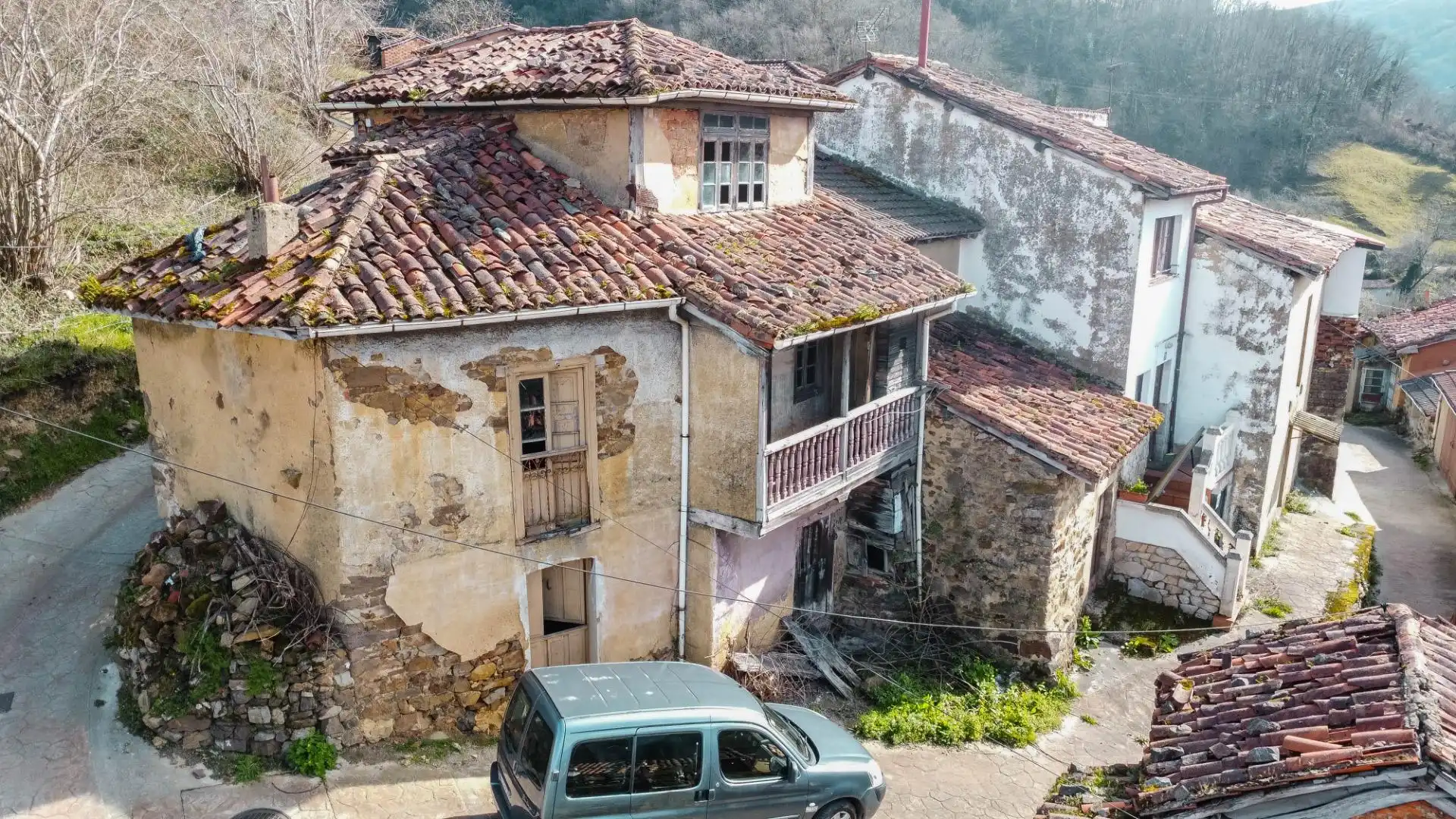 Vista exterior de Casa o xalet en venda en Riosa amb Jardí privat