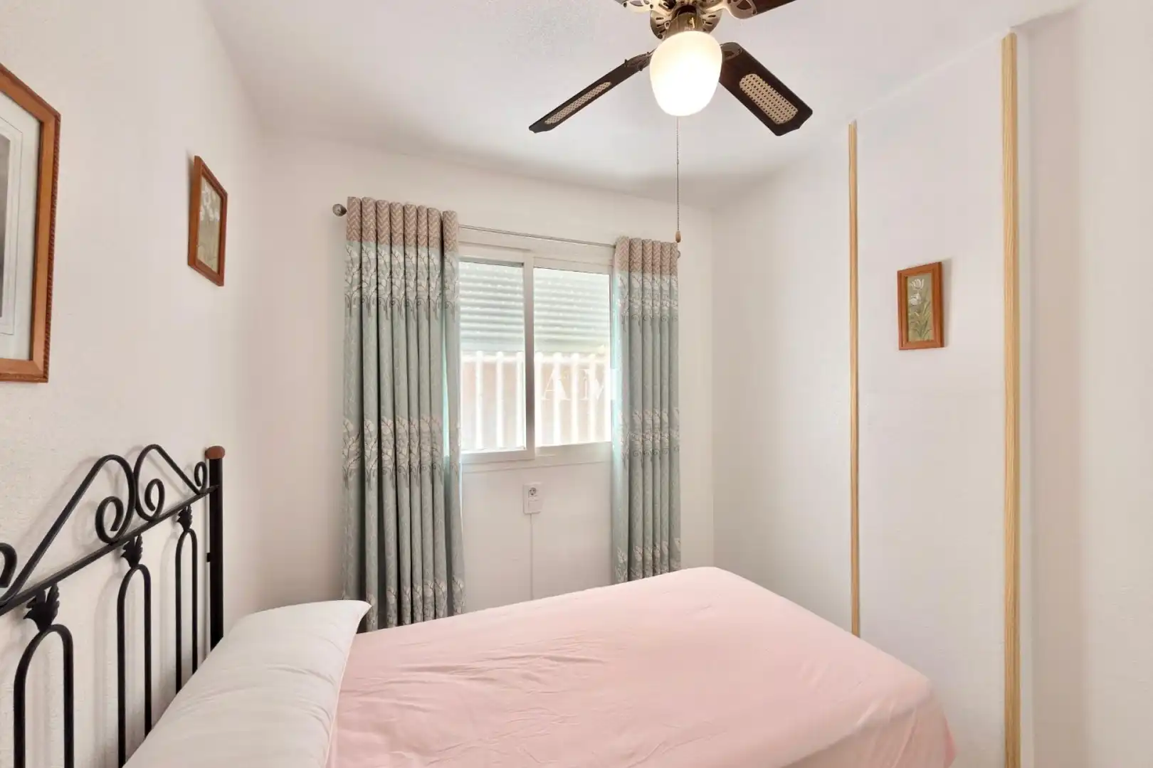 Bedroom of Flat for rent in Torrevieja  with Air Conditioner, Heating and Terrace