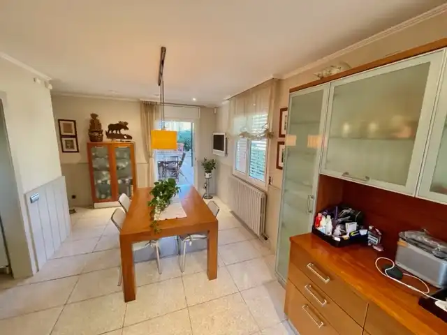 Comedor de Casa o chalet en venta en Cerdanyola del Vallès con Aire acondicionado, Calefacción y Jardín privado
