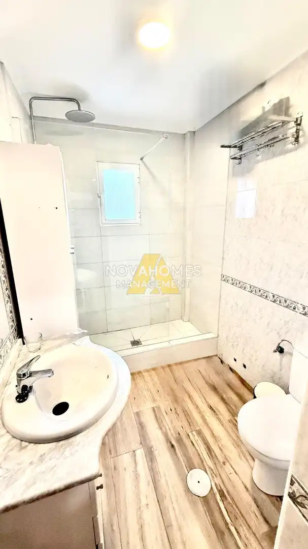 Bathroom of Duplexes for sale in Cartagena  with Air Conditioner, Heating and Terrace