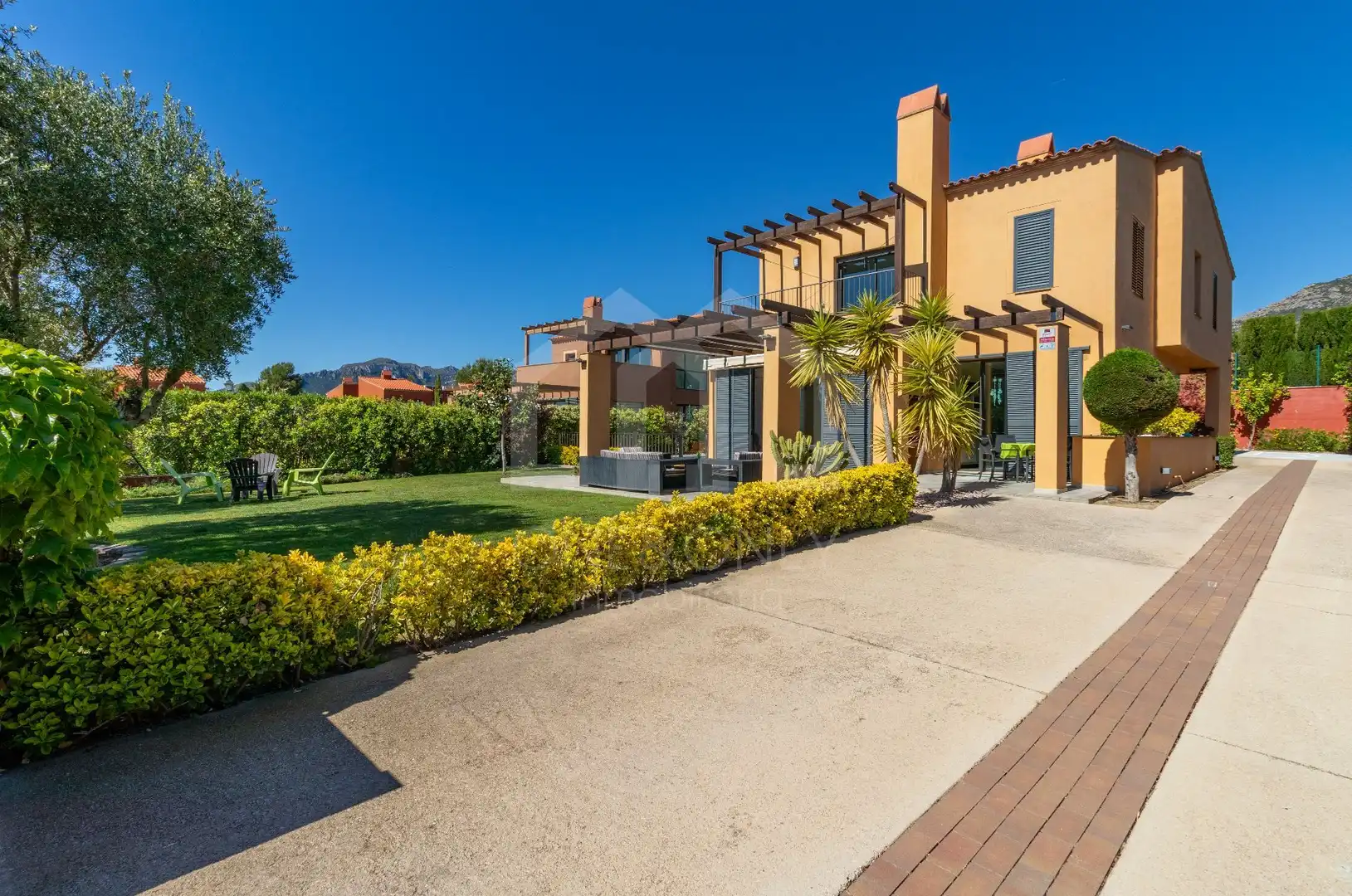 Vista exterior de Casa o chalet en venta en Mont-roig del Camp con Aire acondicionado, Calefacción y Jardín privado