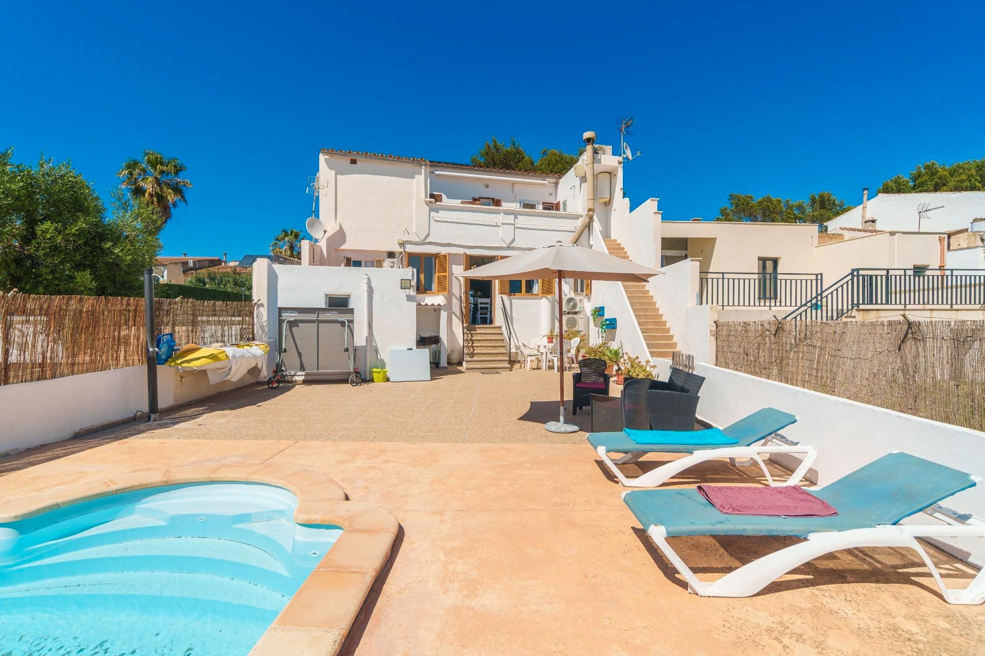 Vista exterior de Casa o xalet en venda en Alcúdia amb Aire condicionat, Calefacció i Terrassa