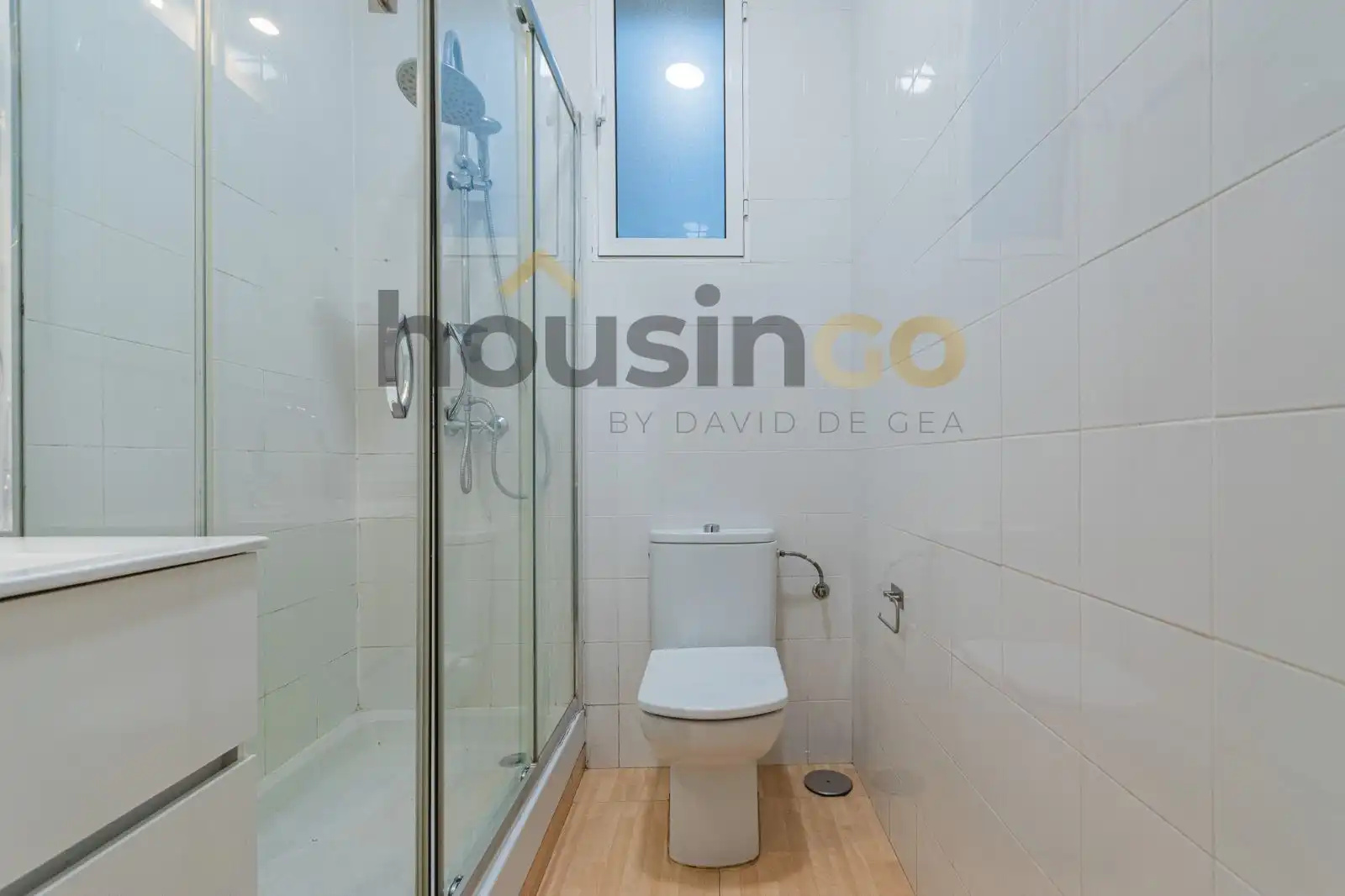 Baño de Piso de alquiler en Madrid con Aire acondicionado, Calefacción y Amueblado