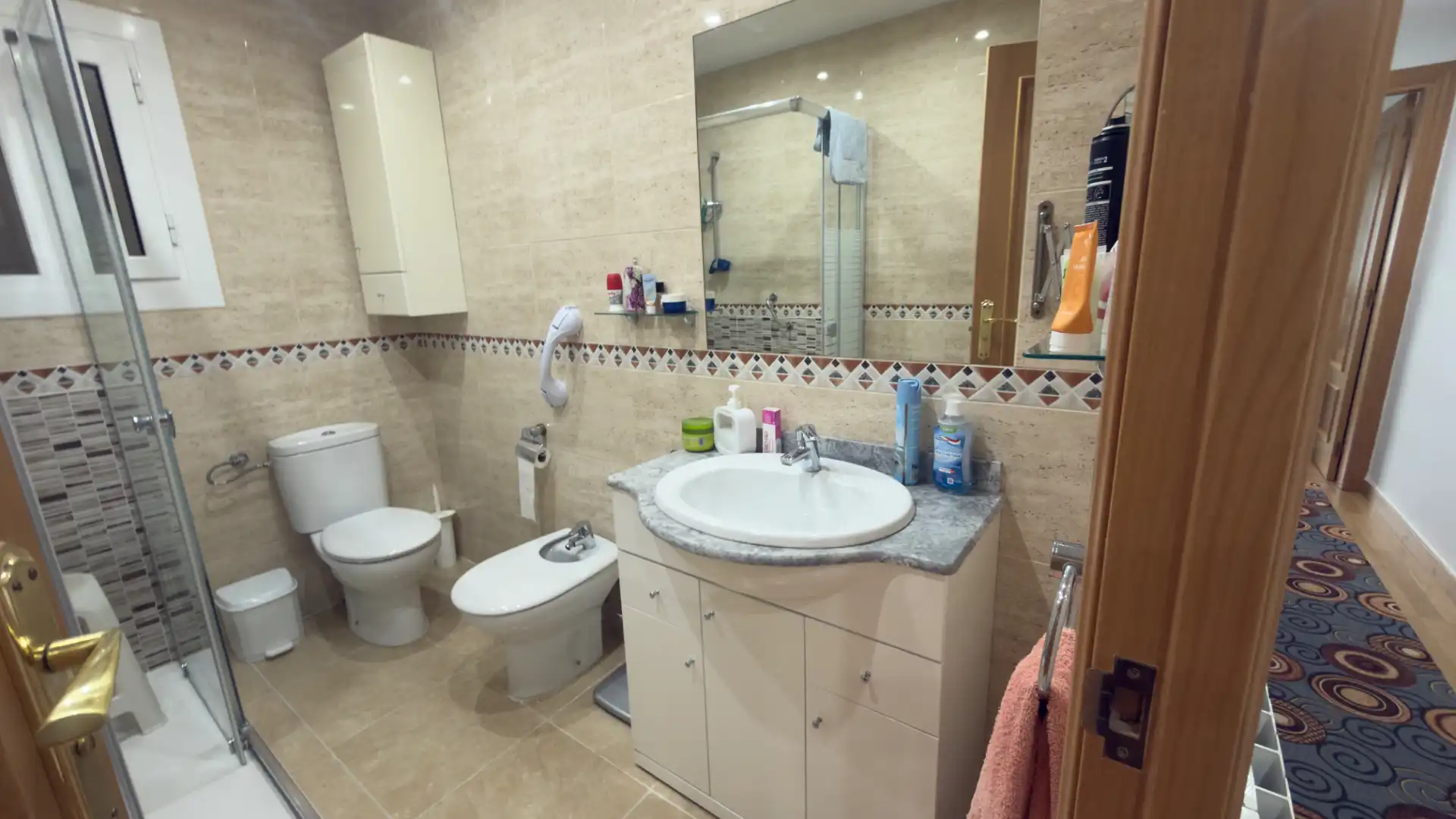 Baño de Piso en venta en Vilanova i la Geltrú con Aire acondicionado, Calefacción y Parquet