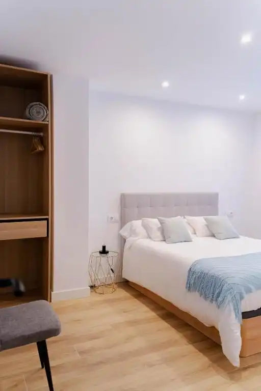 Schlafzimmer von Wohnung zur Miete in Centro