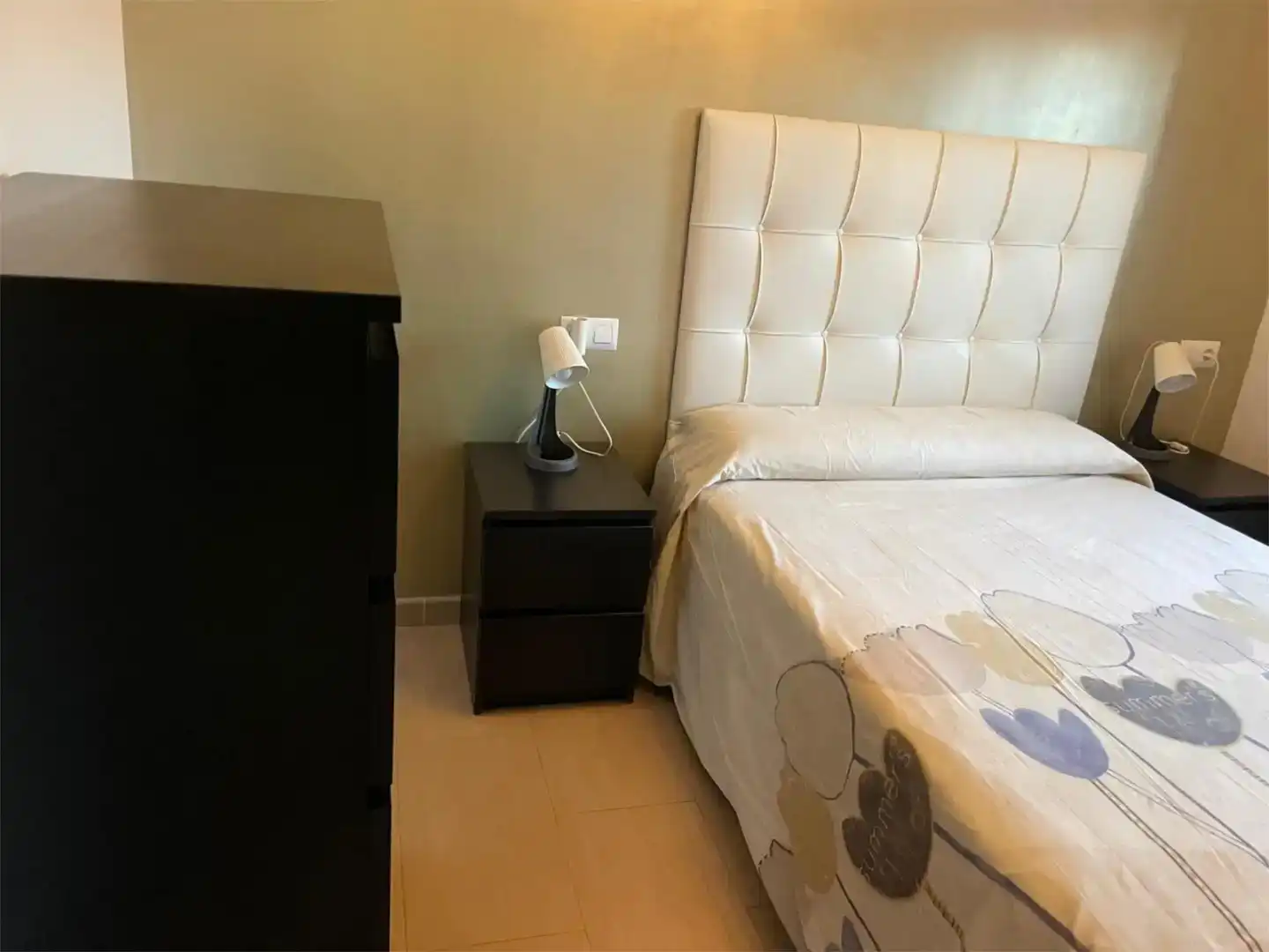 Habitación de Piso en venta en Alanís con Aire acondicionado, Amueblado y Balcón