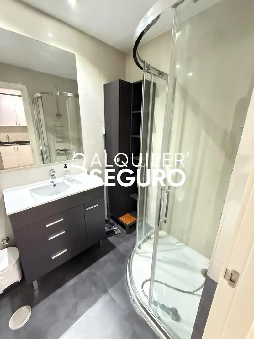 Bany de Pis de lloguer en Barrio de Salamanca