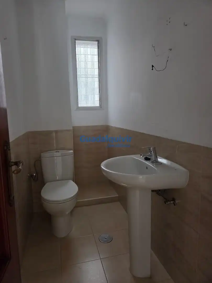 Wohnung zur Miete in EDUARDO DATO, La Buhaira