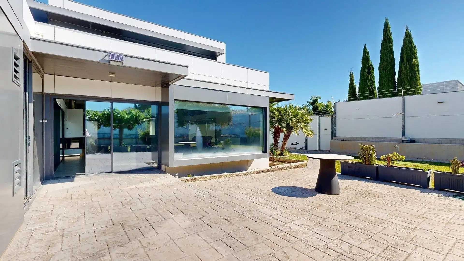 Vista exterior de Casa o chalet en venta en Zaragoza con Aire acondicionado, Calefacción y Jardín privado