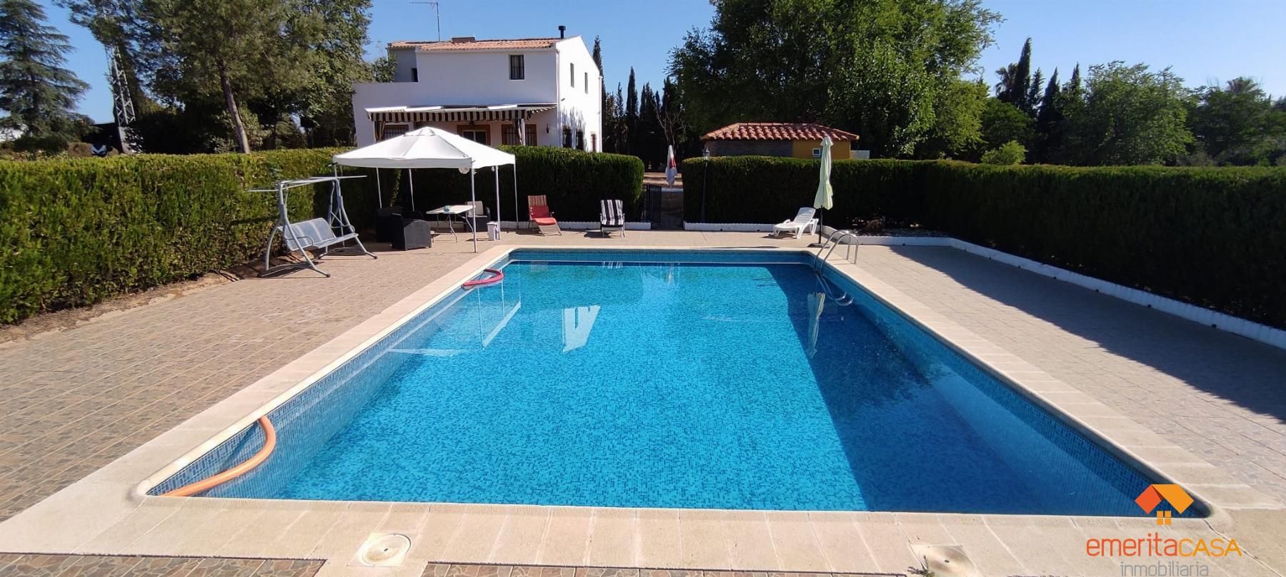 Country house for sale in Don Álvaro