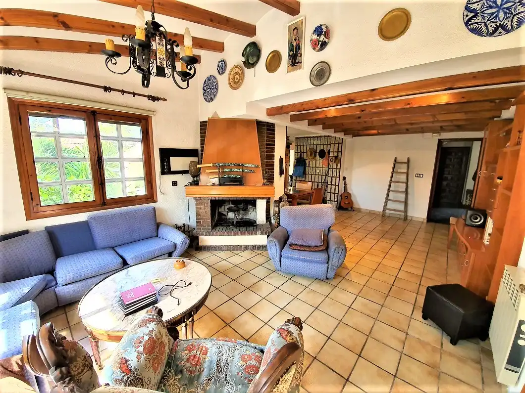 Sala d'estar de Casa o xalet en venda en Elche / Elx amb Jardí privat, Terrassa i Traster