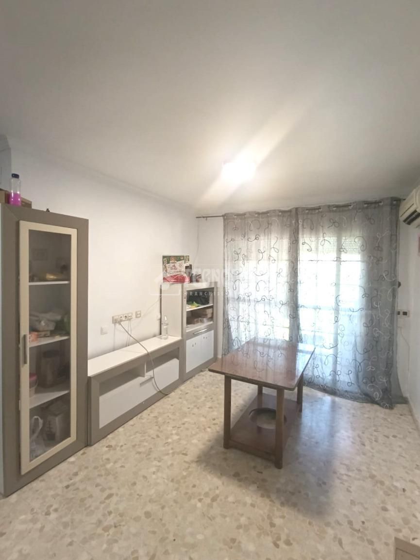 Habitación de Piso en venta en Alcalá de Guadaira con Aire acondicionado