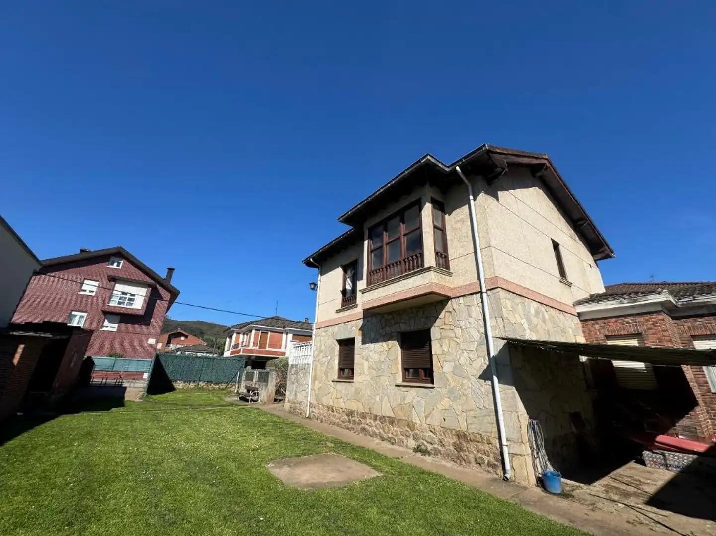 Haus mit Garten zum Verkauf in Los Corrales de Buelna - Calle de la Hoya 6