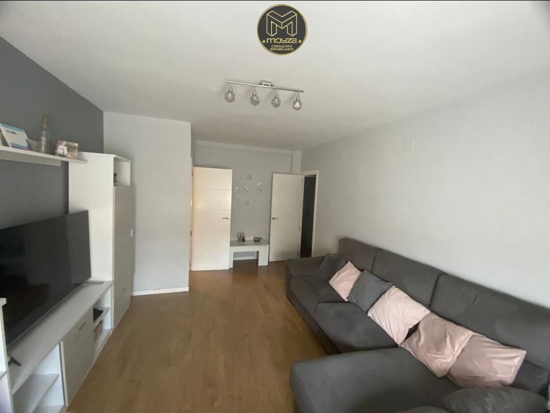 Living room of Flat for sale in  Jaén Capital  with Air Conditioner, Parquet flooring and Balcony