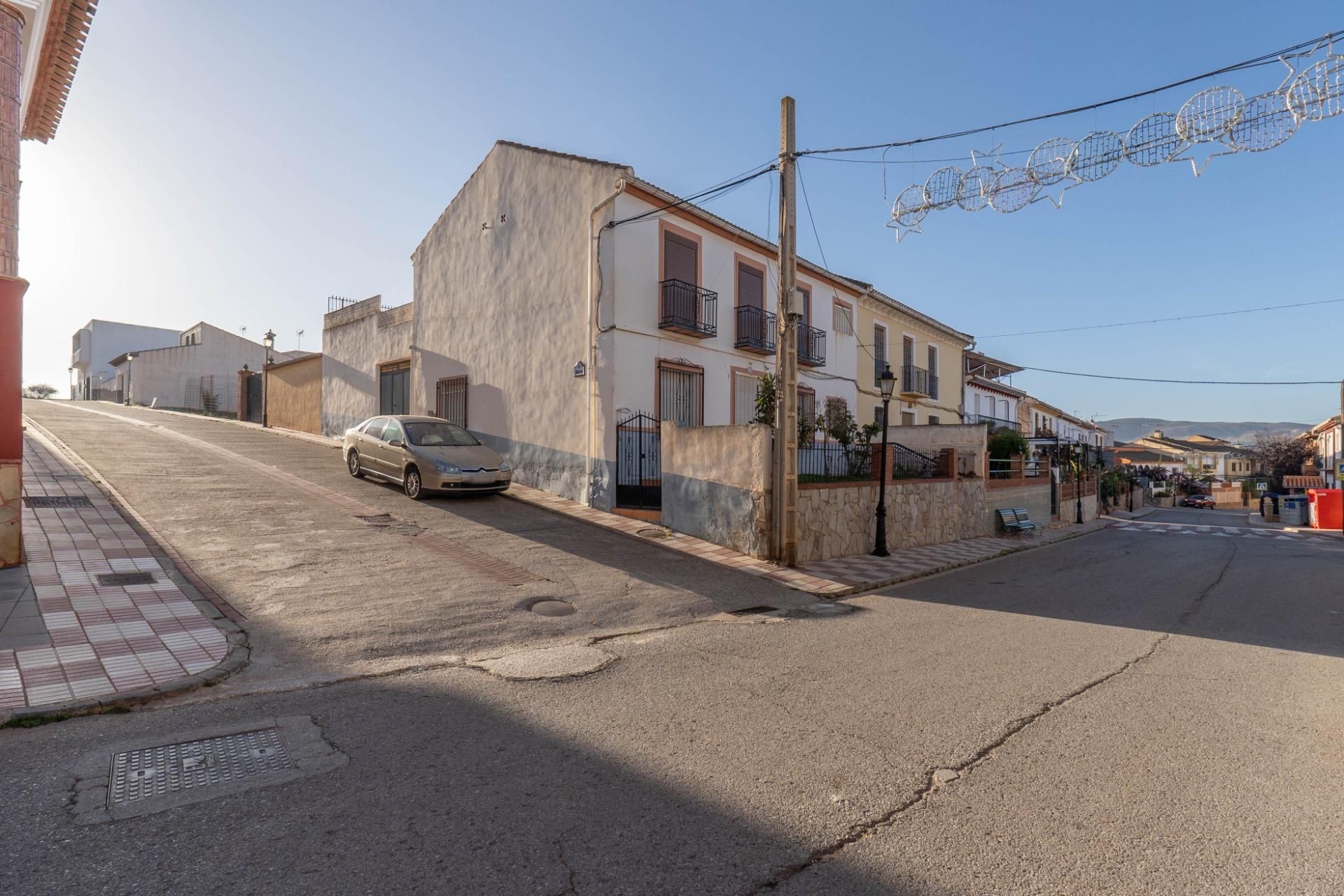Vista exterior de Casa o xalet en venda en Villamena amb Calefacció, Jardí privat i Terrassa